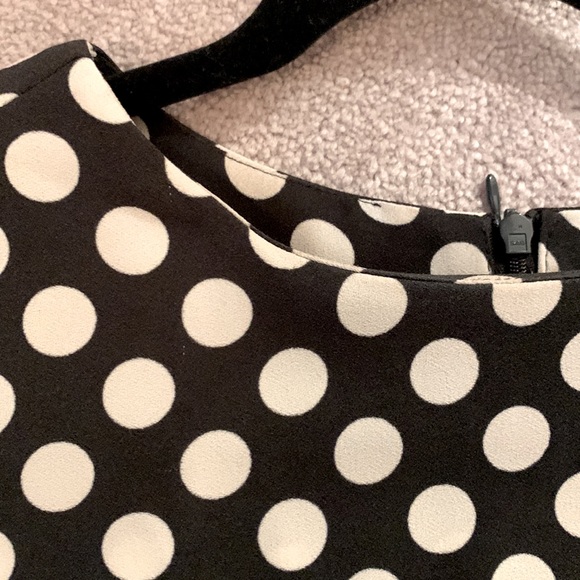 💜💲 FINAL PRICE DROP 💜 Short black and white polka dot dress - Picture 2 of 9